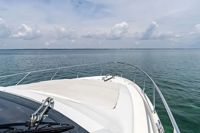 Slide: The Image of Ferretti 620 2013 - 96