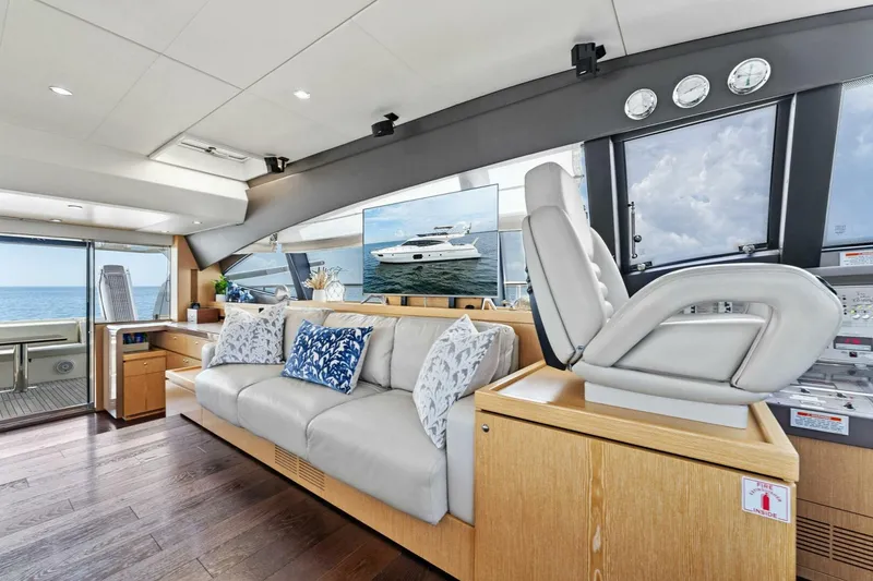 Slide: The Image of 2013 Ferretti Yachts 620 - 5177638
