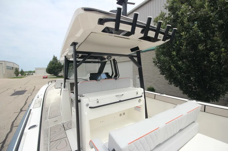 Slide: The Image of Zodiac X10CC Twin Mercury 400's w/ Joystick 2025 - 5499908