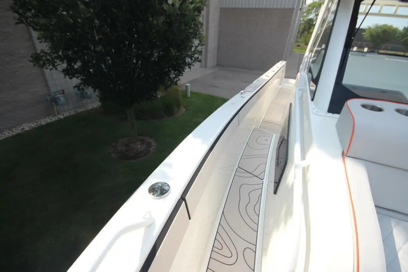 Slide: The Image of Zodiac X10CC Twin Yamaha 350's w/ Joystick 2026 - 5499972