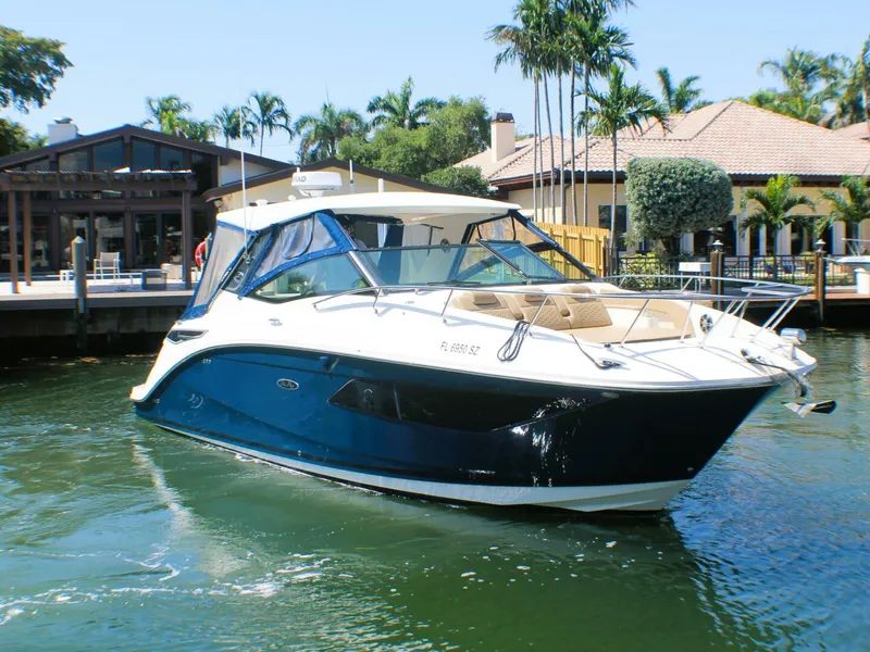 Slide: The Image of Sea Ray 32 2021 - 5215340