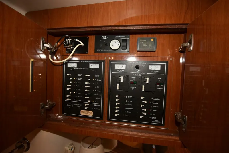 Slide: The Image of Regal Commodore 4060 2007 - 5178057