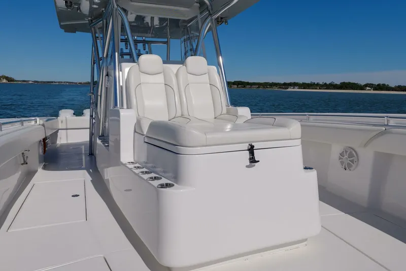 Slide: The Image of SeaHunter 38 Reel Escape- Forward Seating 2023 SeaHunter CTS Reel Escape - 5178345