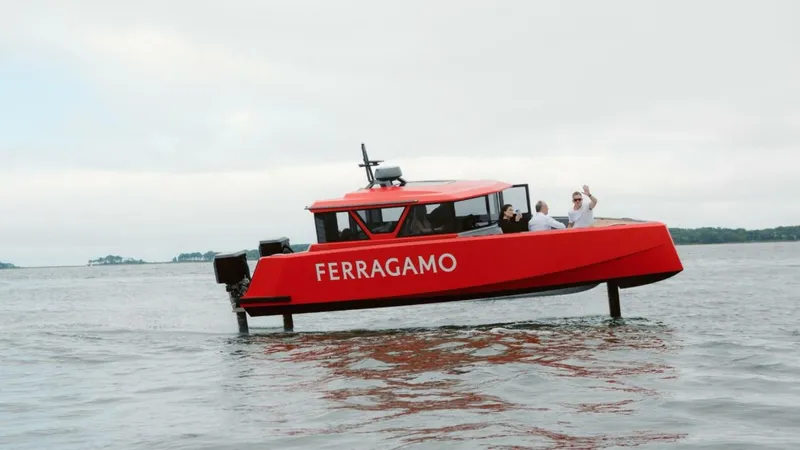 Slide: The Image of Navier 30 2025 - 5670040