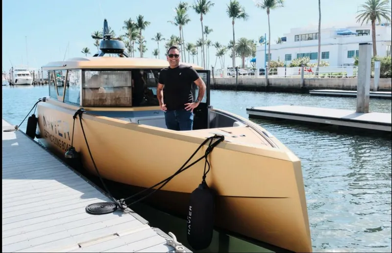 Slide: The Image of Navier 30 2025 - 5670044