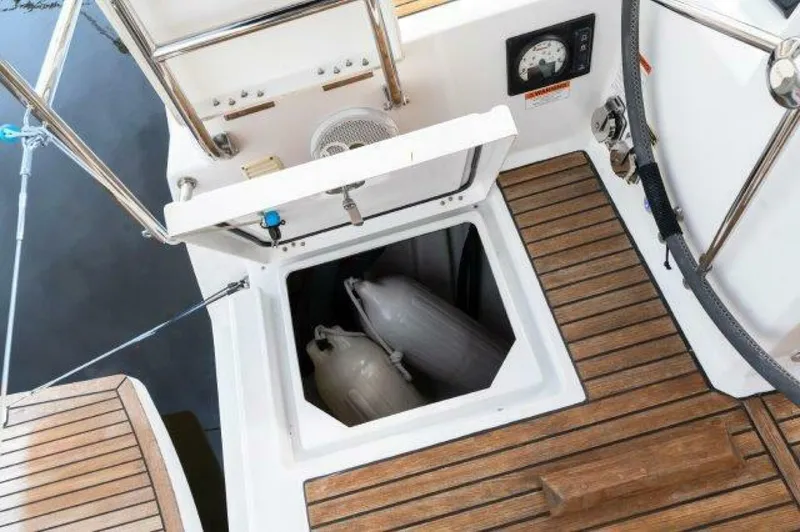 Slide: The Image of Beneteau 41.1 2018 - 5178610