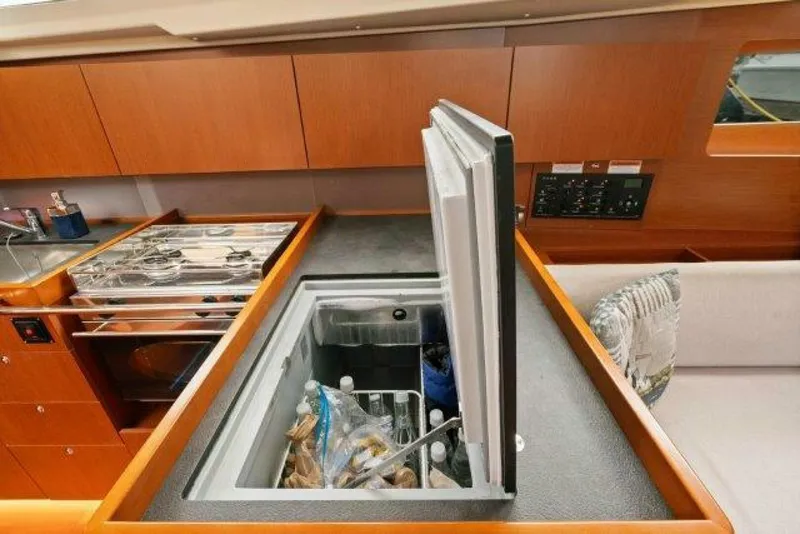 Slide: The Image of Beneteau 41.1 2018 - 5178630