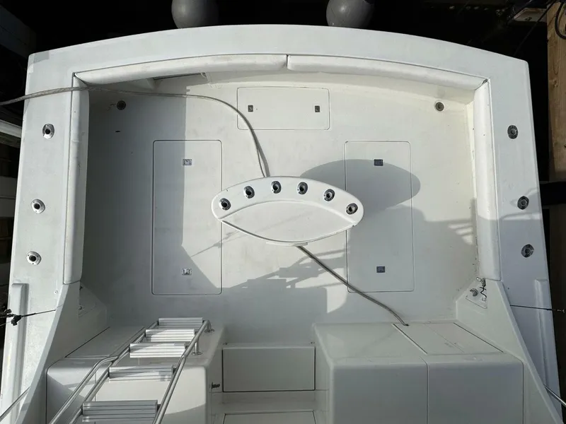 Slide: The Image of Custom Richards Yachts Custom Flybridge Sportfish 1998 - 5198710