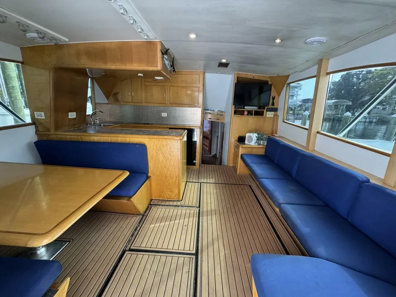 Slide: The Image of Custom Richards Yachts Custom Flybridge Sportfish 1998 - 5198721