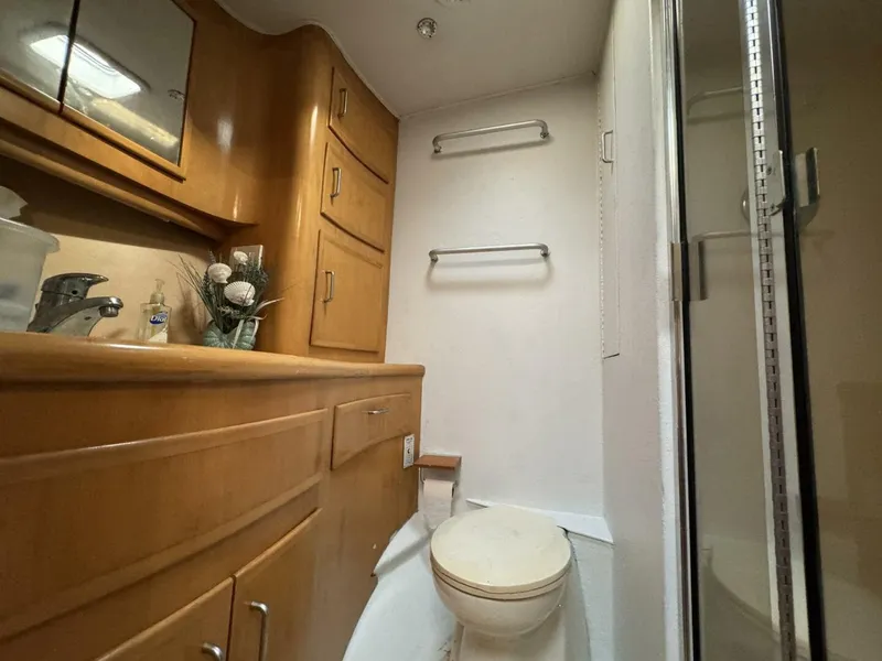 Slide: The Image of Custom Richards Yachts Custom Flybridge Sportfish 1998 - 5198739