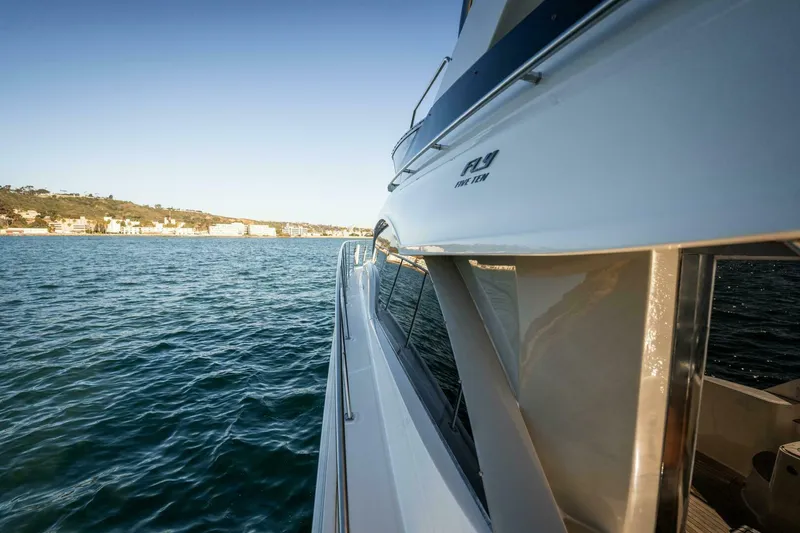 Slide: The Image of Sea Ray 510 Fly 2015 - 5190082