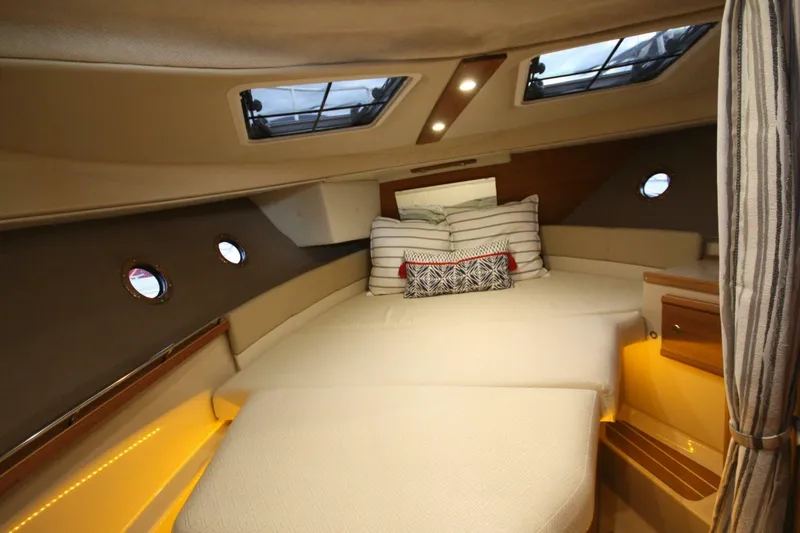 Slide: The Image of Ranger Tug R-29 CB 2019 - 5193578