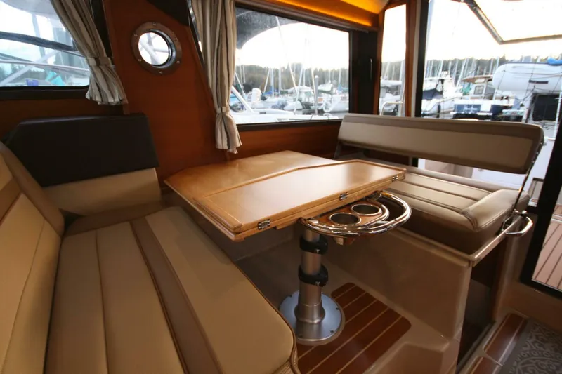 Slide: The Image of Ranger Tug R-29 CB 2019 - 5193589