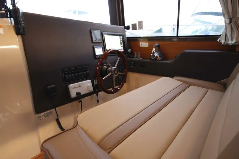 Slide: The Image of Ranger Tug R-29 CB 2019 - 5193590