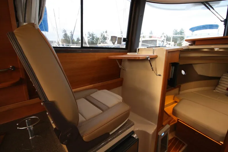 Slide: The Image of Ranger Tug R-29 CB 2019 - 5193591