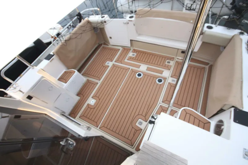 Slide: The Image of Ranger Tug R-29 CB 2019 - 5193595