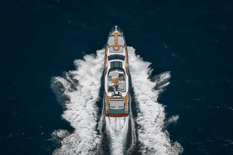 Slide: The Image of Azimut S8 2025 - 5197469