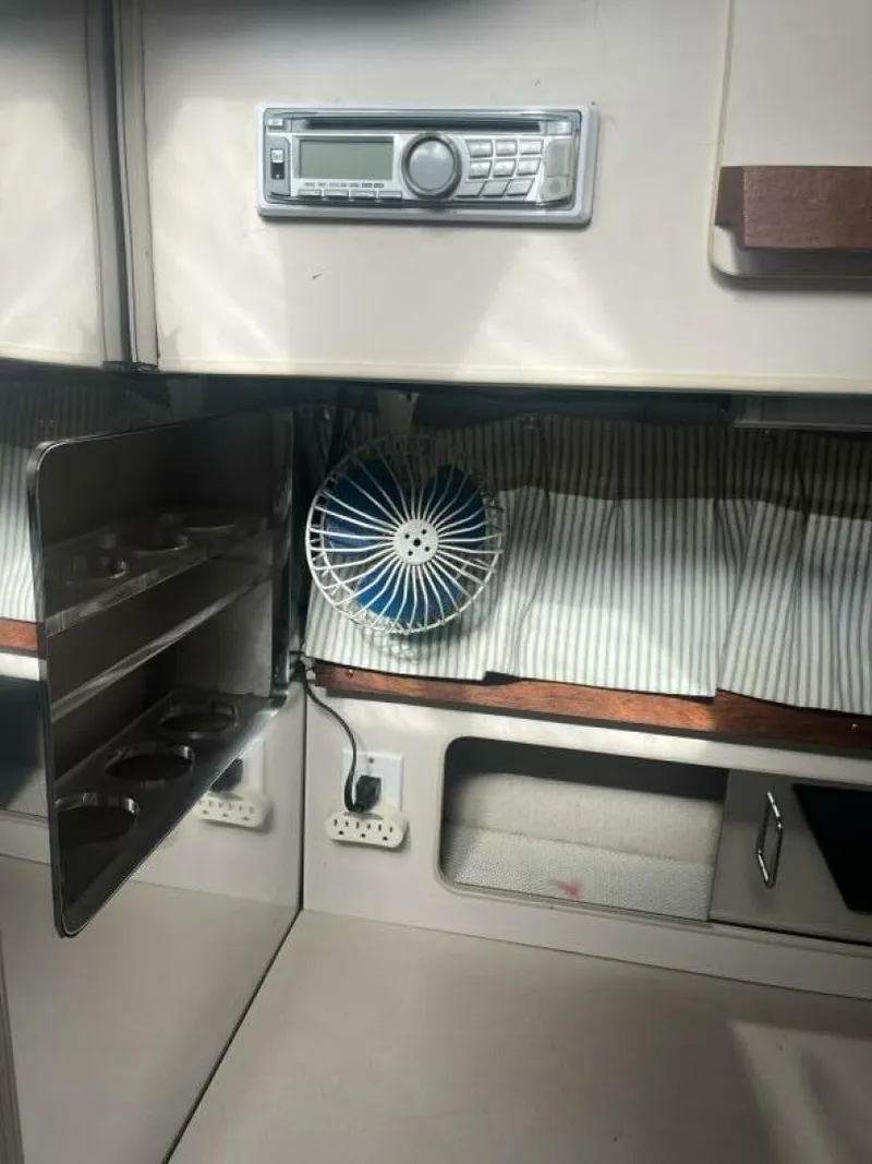 Slide: The Image of Carver 2557 Montego 1989 - 5186565