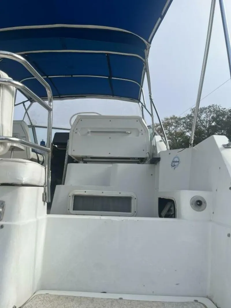 Slide: The Image of Carver Yachts 2557 Montego 1989 - 5186578