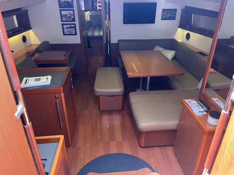 Slide: The Image of Beneteau Oceanis 48 Salon - 5212784