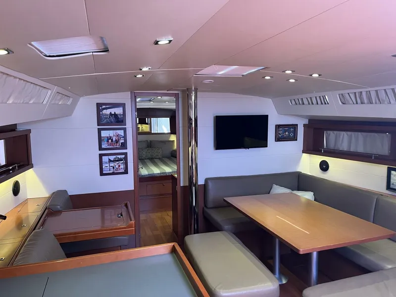 Slide: The Image of Beneteau Oceanis 48 Salon - 5212731