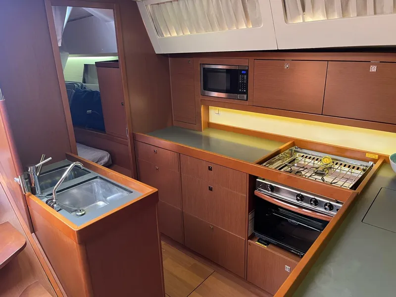 Slide: The Image of Beneteau Oceanis 48 Galley - 5212738