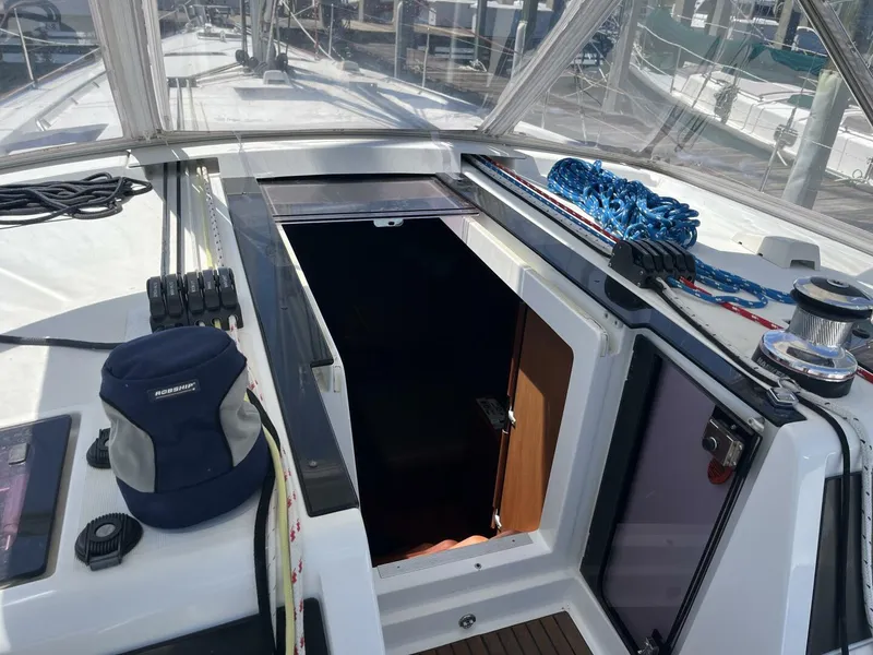 Slide: The Image of Beneteau Oceanis 48 Companionway  - 5212780
