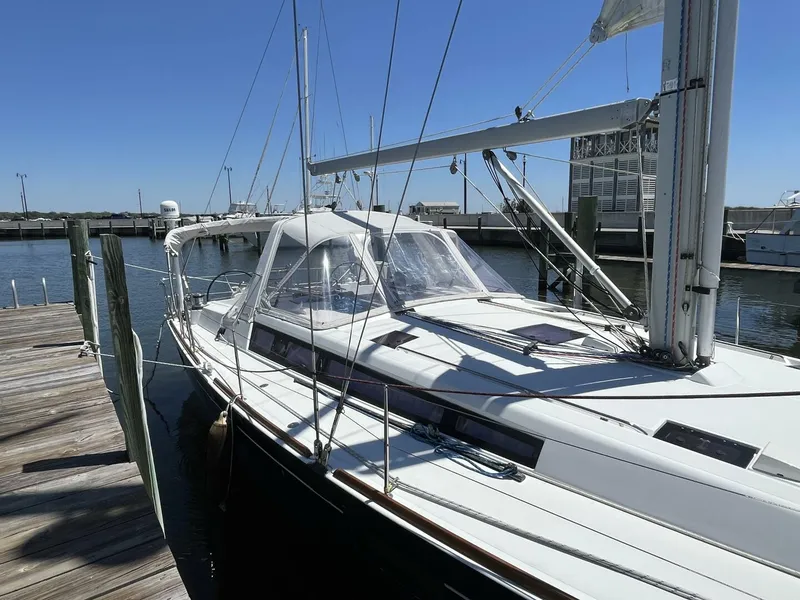 Slide: The Image of Beneteau Oceanis 48 Deck - 5212727