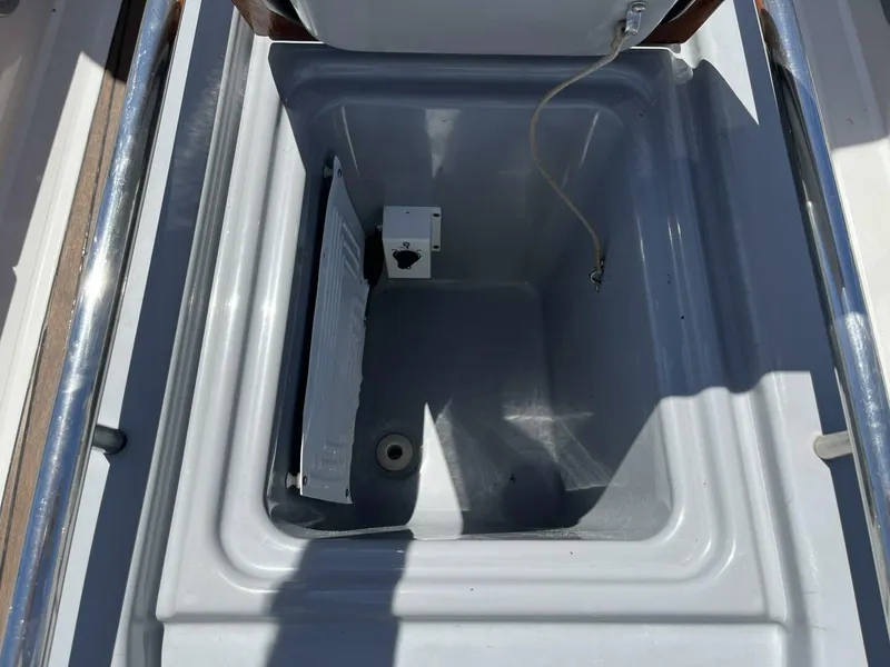 Slide: The Image of Beneteau Oceanis 48 Cockpit Refrigeration - 5212792