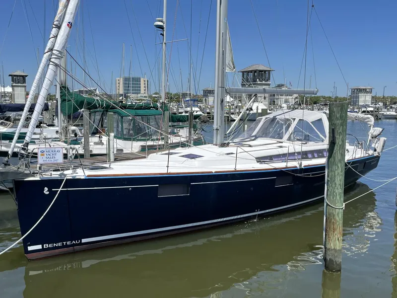 Slide: The Image of Beneteau Oceanis 48 Port Side - 5212793