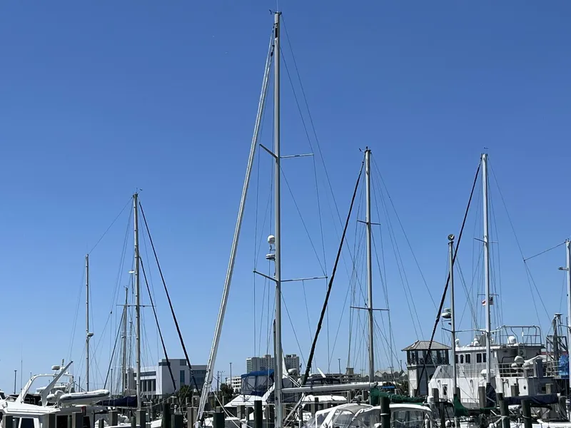 Slide: The Image of Beneteau Oceanis 48 Mast - 5212795