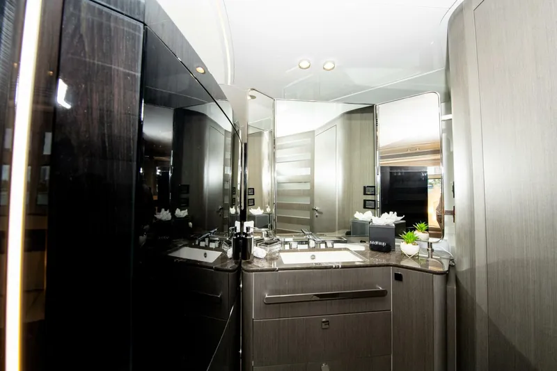 Slide: The Image of Azimut S7 Motor Yacht 2019 - 5180953