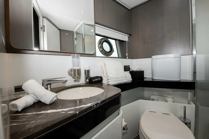 Slide: The Image of Azimut S7 Motor Yacht 2019 - 5180963