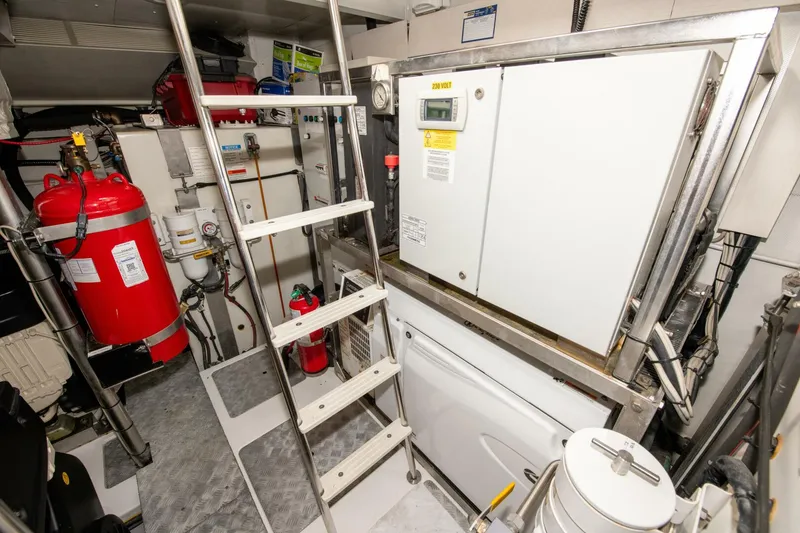 Slide: The Image of Azimut S7 Motor Yacht 2019 - 5180985