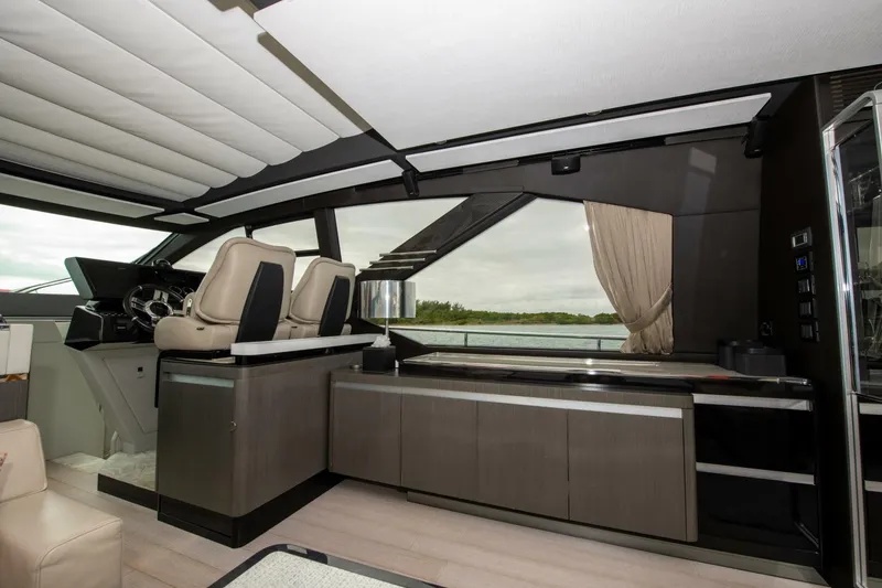 Slide: The Image of Azimut S7 Motor Yacht 2019 - 5180938