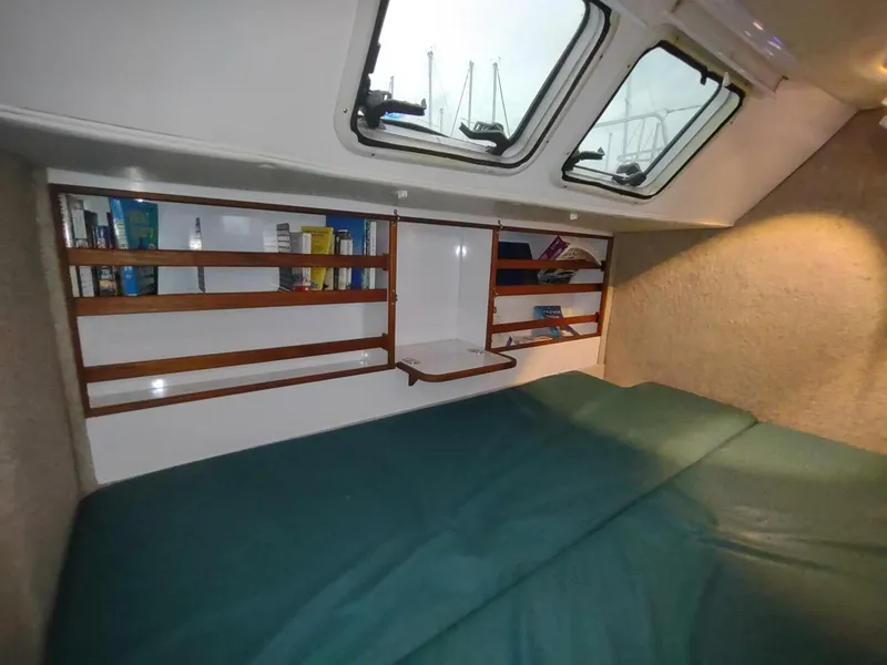 Slide: The Image of Endeavour Catamaran Corp Trawlercat 36 2002 - 5182503