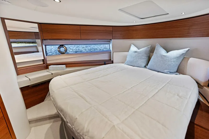 Slide: The Image of 2025 Princess F50 Flybridge Forward VIP Stateroom - 5182699