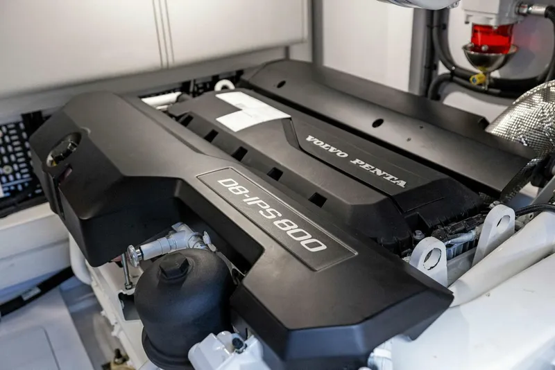 Slide: The Image of 2025 Princess F50 Flybridge - 5182730