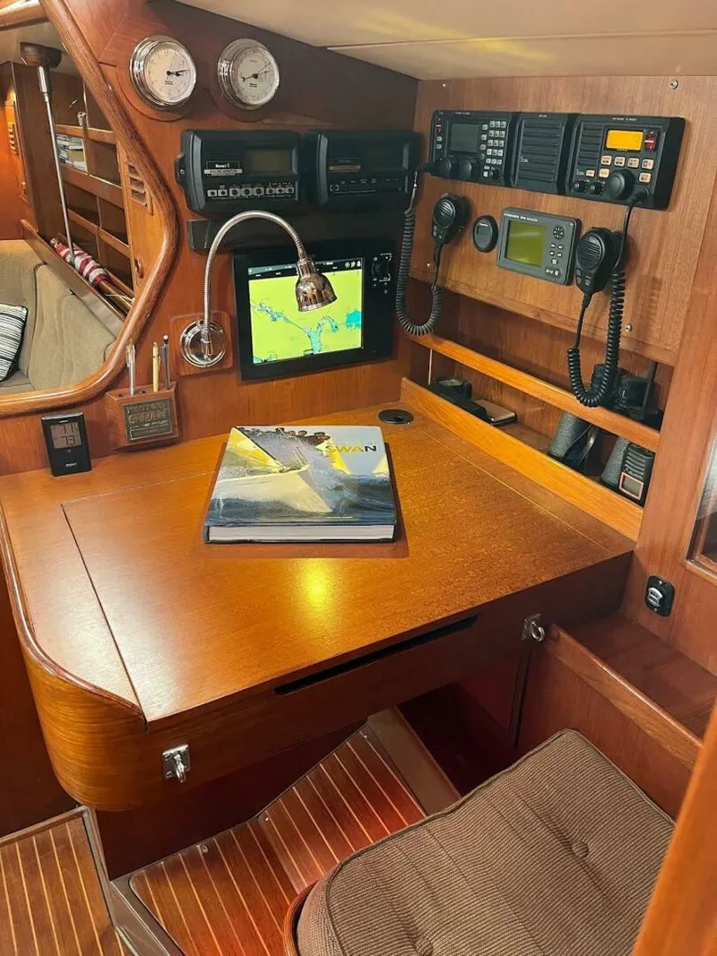 Slide: The Image of Nautor Swan 391 1984 - 5193356