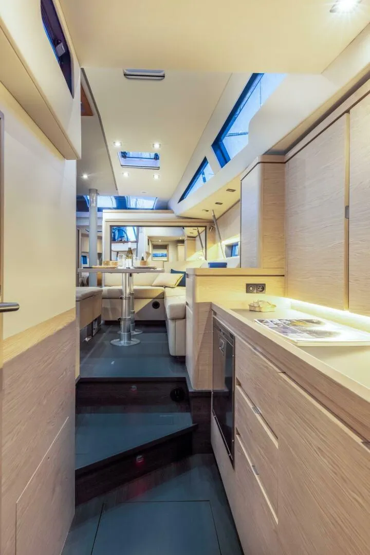 Slide: The Image of Allures 51.9 2026 - 5193709