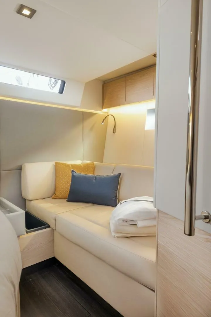 Slide: The Image of Allures 51.9 2026 - 5193724