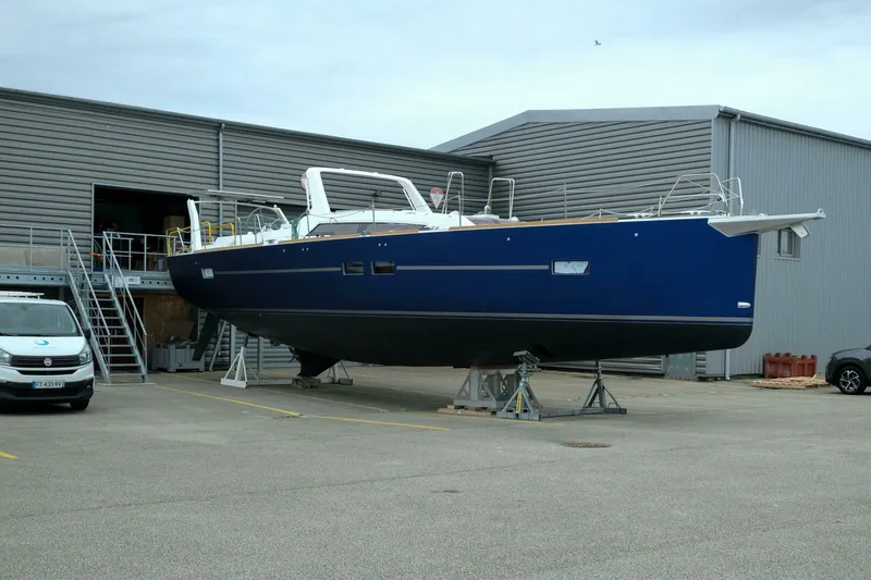 Slide: The Image of Allures 51.9 2026 - 5193674