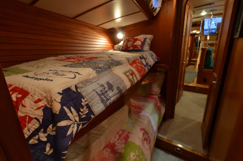 Slide: The Image of Hinckley Sou'wester 59 1997 - 5193296