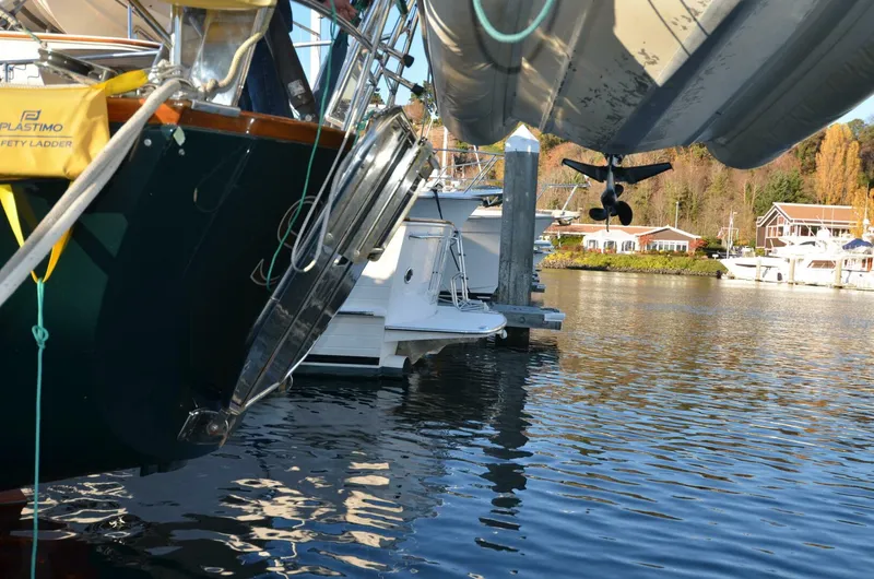 Slide: The Image of Hinckley Sou'wester 59 1997 - 5193193