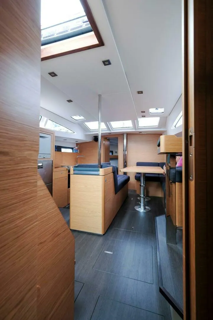 Slide: The Image of Allures 45.9 2026 - 5193762