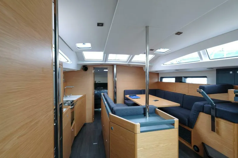 Slide: The Image of Allures 45.9 2026 - 5193768