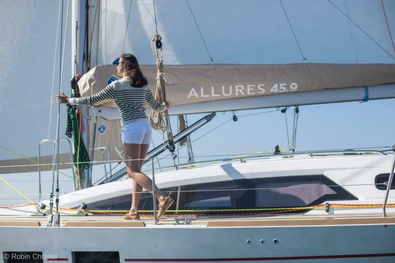 Slide: The Image of Allures 45.9 2026 - 5193791