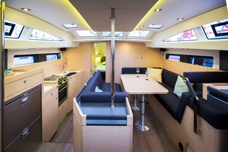 Slide: The Image of Allures 45.9 2026 - 5193743