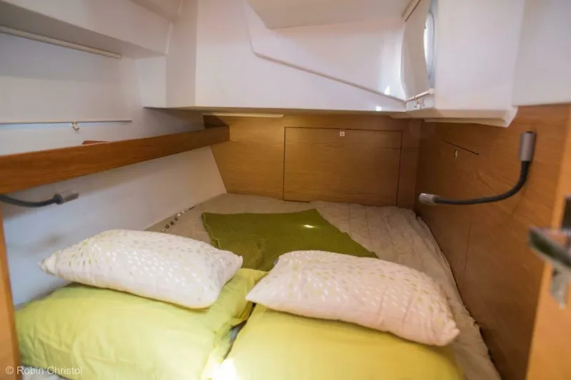 Slide: The Image of Allures 45.9 2026 - 5193840