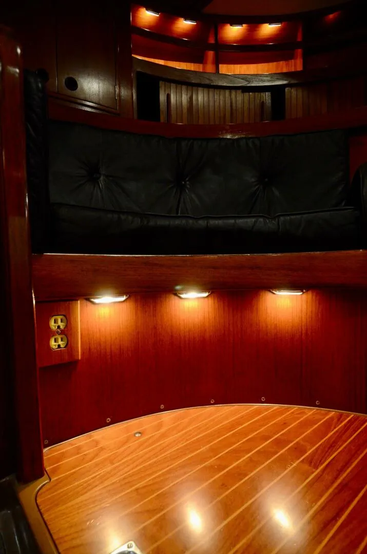 Slide: The Image of Nautor Swan 651 1983 - 5193150